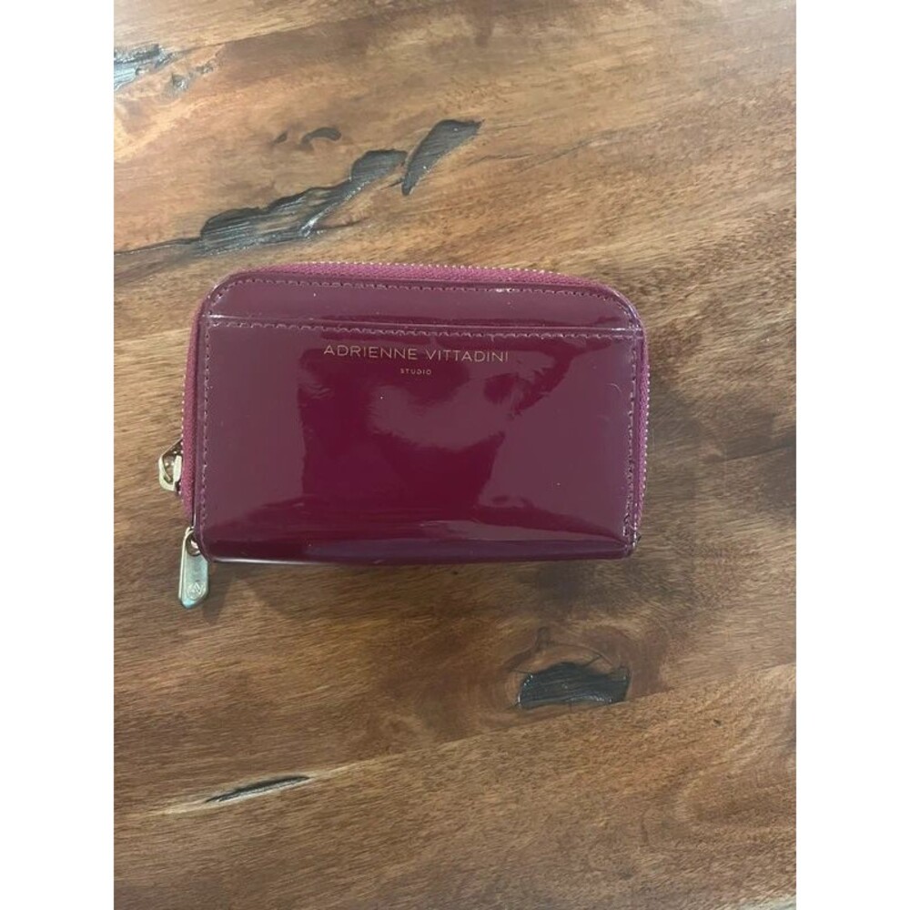 Wallet Burgendy Berry Wine patent leather & Gold double zipper